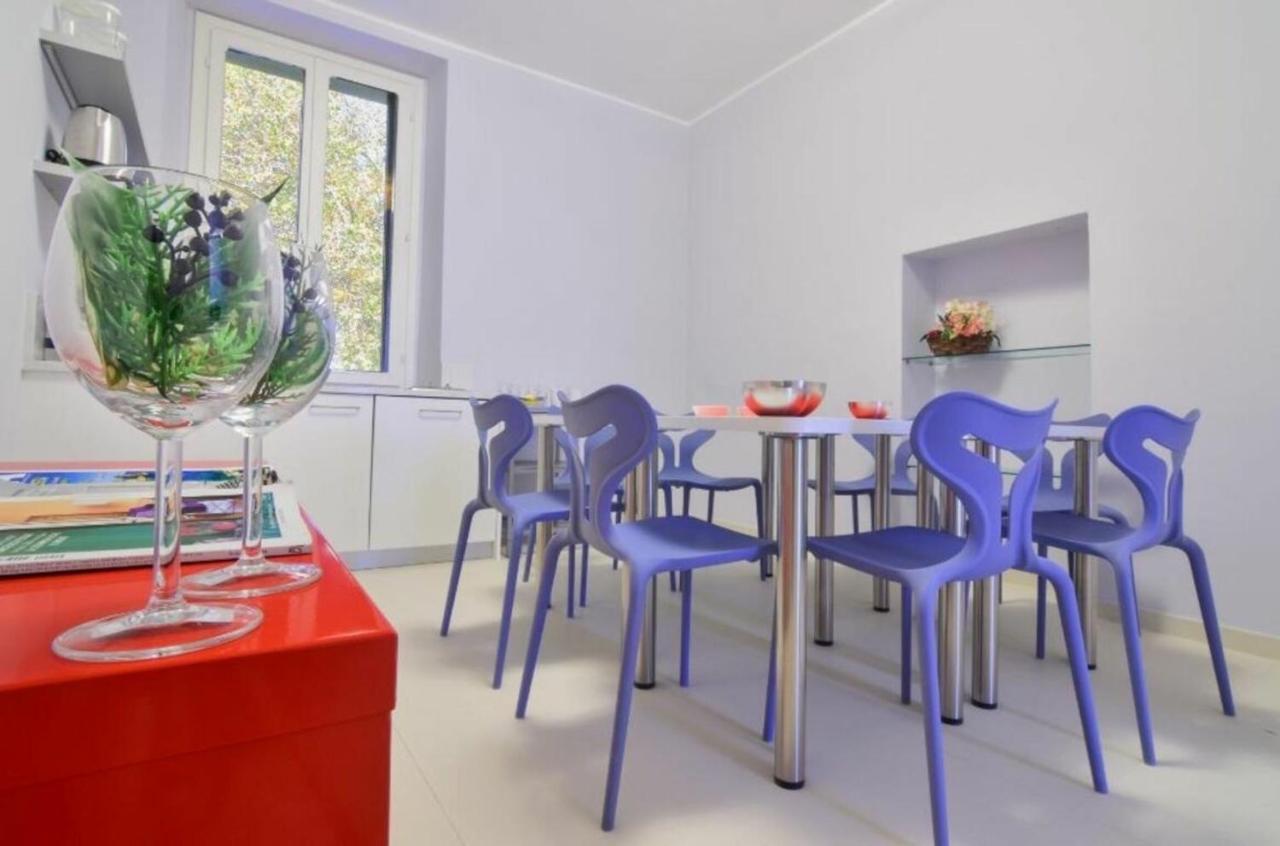 Bacone Liberty Olimpia Apartment Milan Bagian luar foto